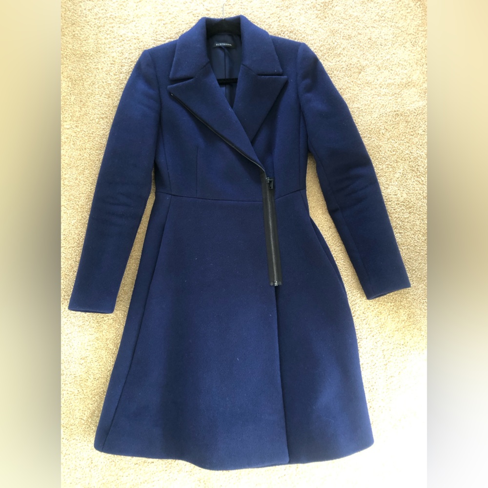 Elie Tahari Wool mid-length coat, XS, like new